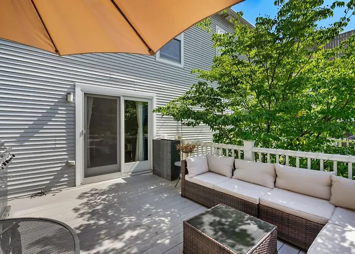 Holiday home Stunning 4-story In Shadyside With Sauna, Plenty Of Off-street Parking, And Highly Walkable Pittsburgh