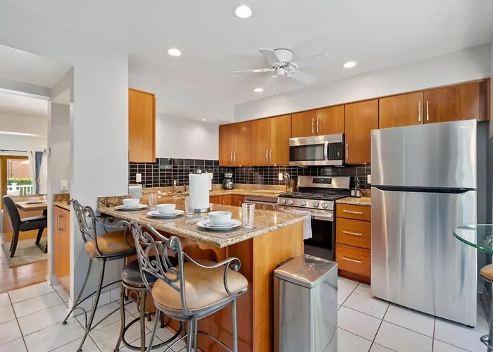 Stunning 4-story In Shadyside With Sauna, Plenty Of Off-street Parking, And Highly Walkable