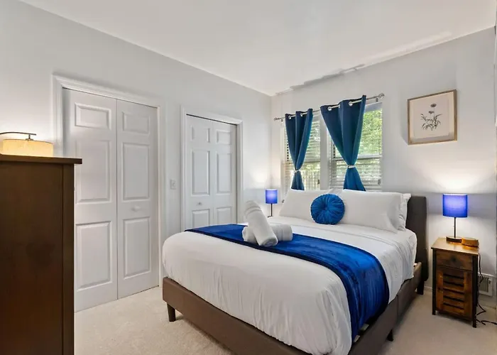 Holiday home Stunning 4-story In Shadyside With Sauna, Plenty Of Off-street Parking, And Highly Walkable